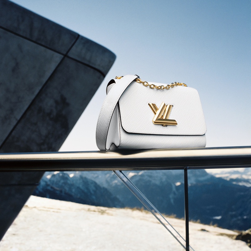 A look at the Louis Vuitton Twist bag.