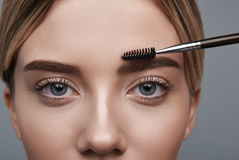 Woman Eyebrow Mascara Brush Makeup Beauty