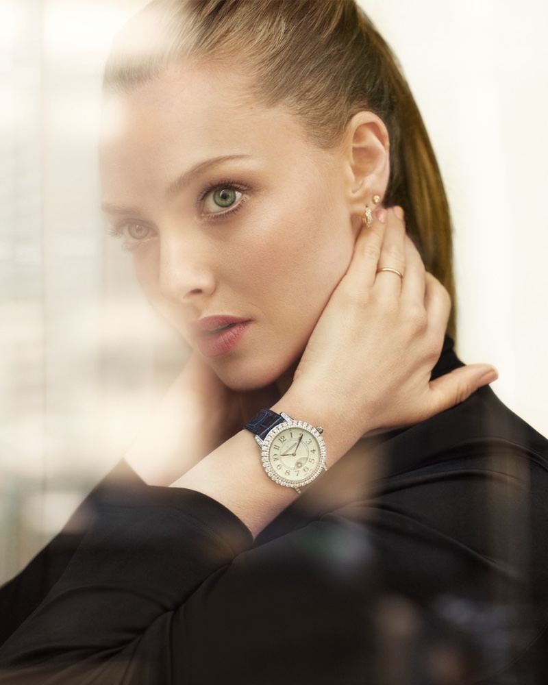 Closeup Amanda Seyfried Jaeger LeCoultre Rendez-vous Dazzling Night Day Watch