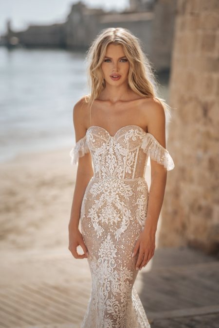 PRIVÉE by BERTA Unveils Romantic Wedding Dresses for Fall 2022 PRIVÉE by BERTA Unveils Romantic Wedding Dresses for Fall 2022