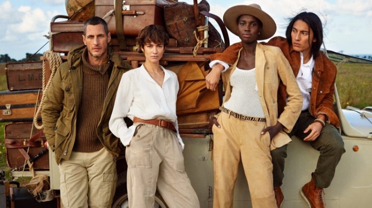 Banana Republic Heads to Southern Italy for Spring 2022 Campaign