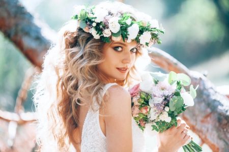 5 Tips to Achieving a Perfect Hairstyle for Your Wedding Boho Bride Flower Crown Bouquet