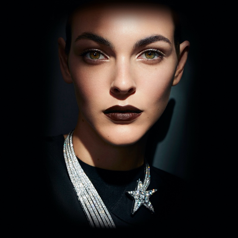 Chanel Rouge Allure la Comète Lipstick Campaign Vittoria Ceretti