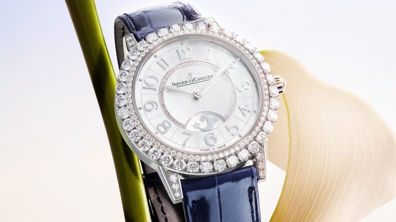 A look at the Jaeger LeCoultre Rendez-Vous Dazzling Night & Day Watch