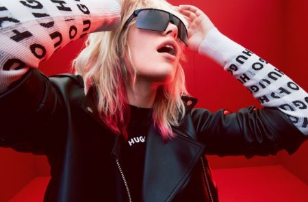 Maddie Ziegler, Adut Akech Strike a Pose in HUGO Spring 2022 Campaign Maddie Ziegler HUGO Spring 2022 Campaign