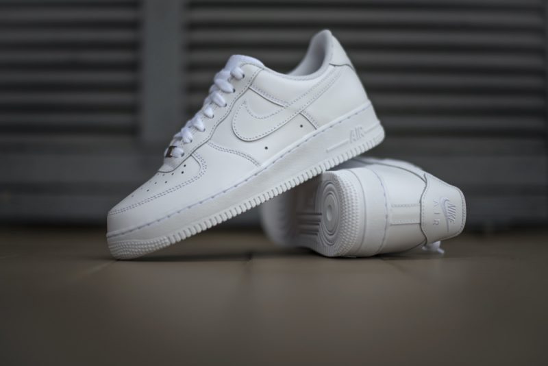 How to Wear White Sneakers All Year Round – Fashion Gone Rogue