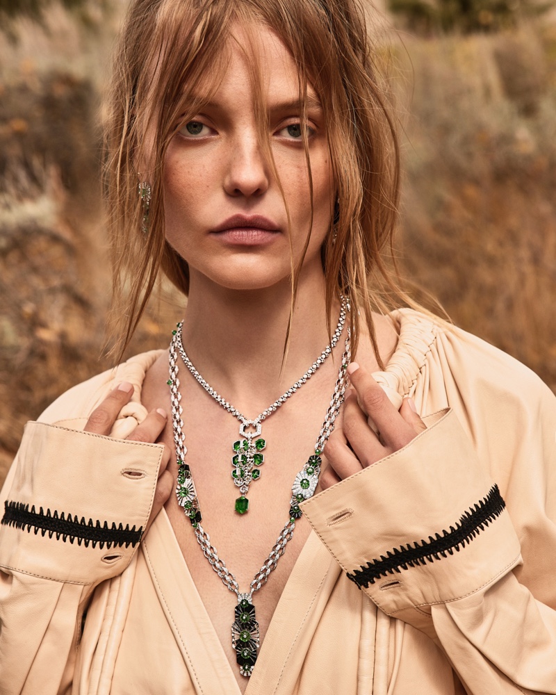 Roos Abels is Western Glam in Cartier Jewelry for Modern Luxury