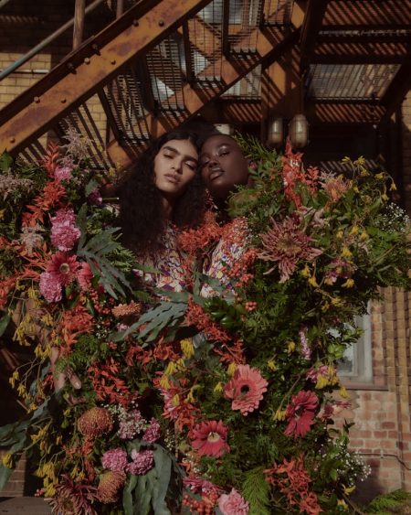 Anita & Sandra Bloom in Florals for Stylebop Spring 2022 Campaign Stylebop spring-summer 2022 campaign. Photo: Andreas Ortner