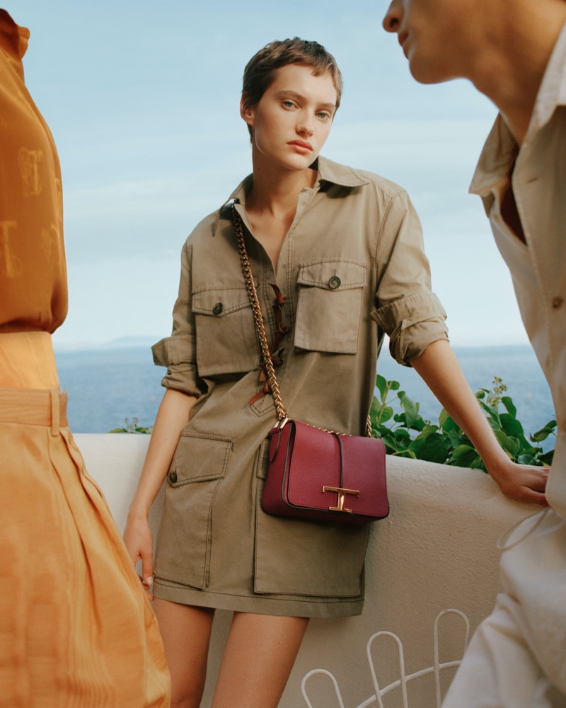 Tod's Pre-Spring 2022 Campaign Models