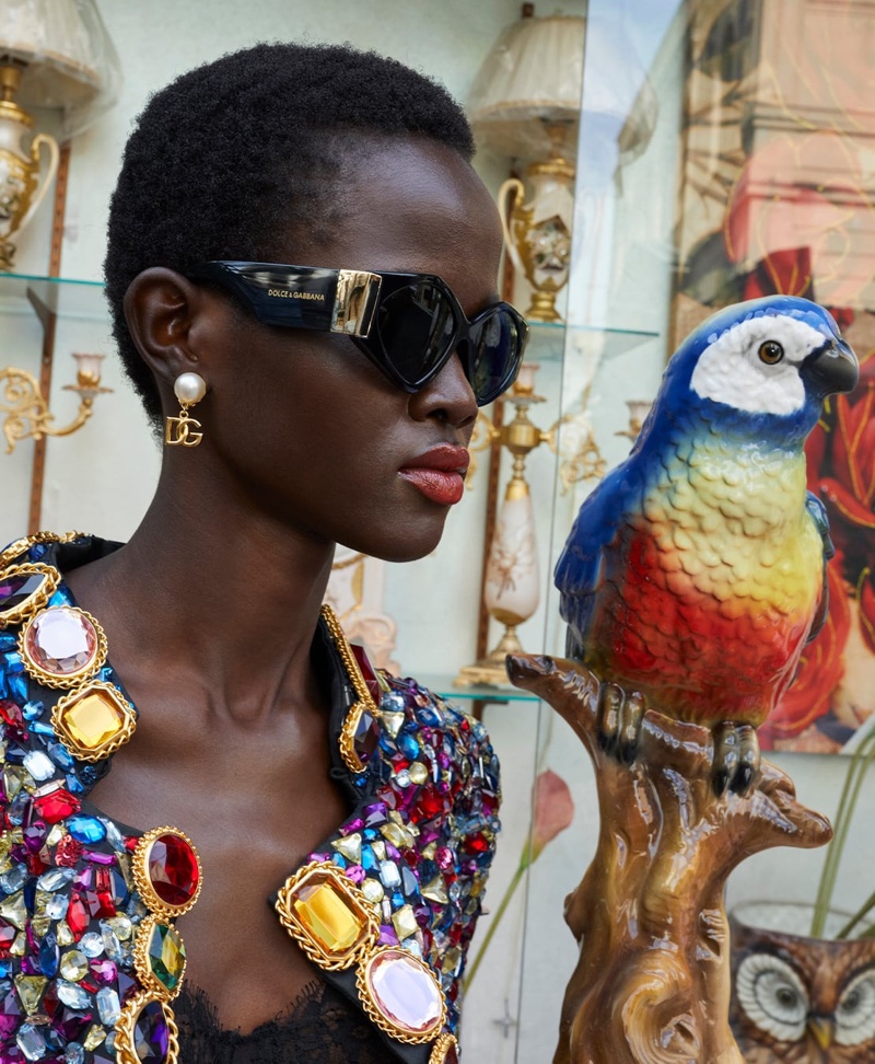 Sunglasses Parrot Dolce & Gabbana Spring 2022 Campaign