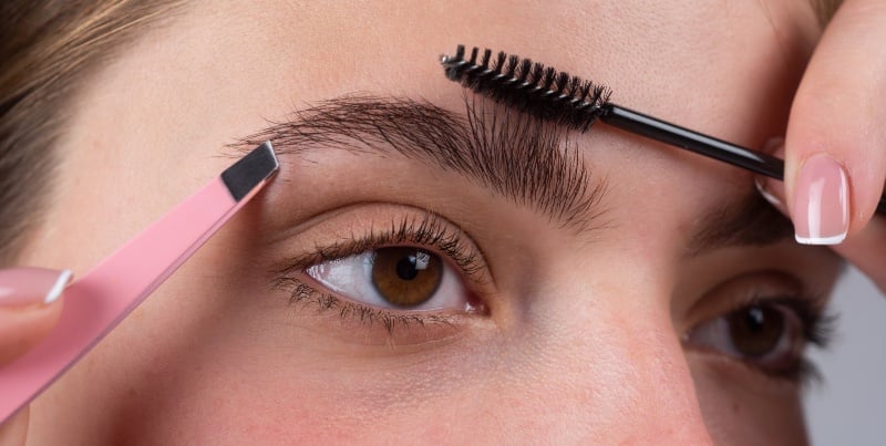 Eyebrow Grooming Lamination