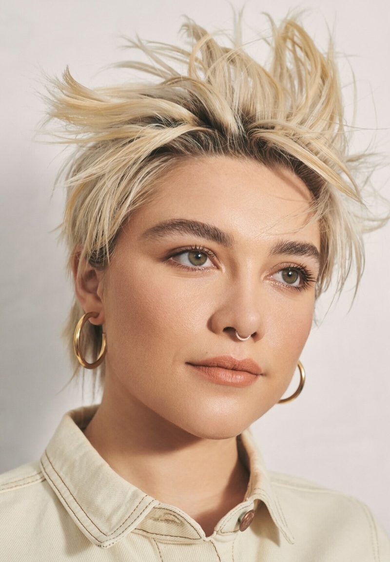 Florence Pugh Short Hairstyle Gold Hoop Earrings