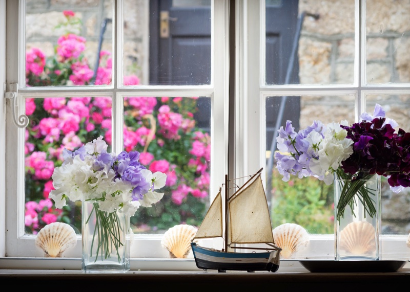 Flowers Shells Decoration Vase