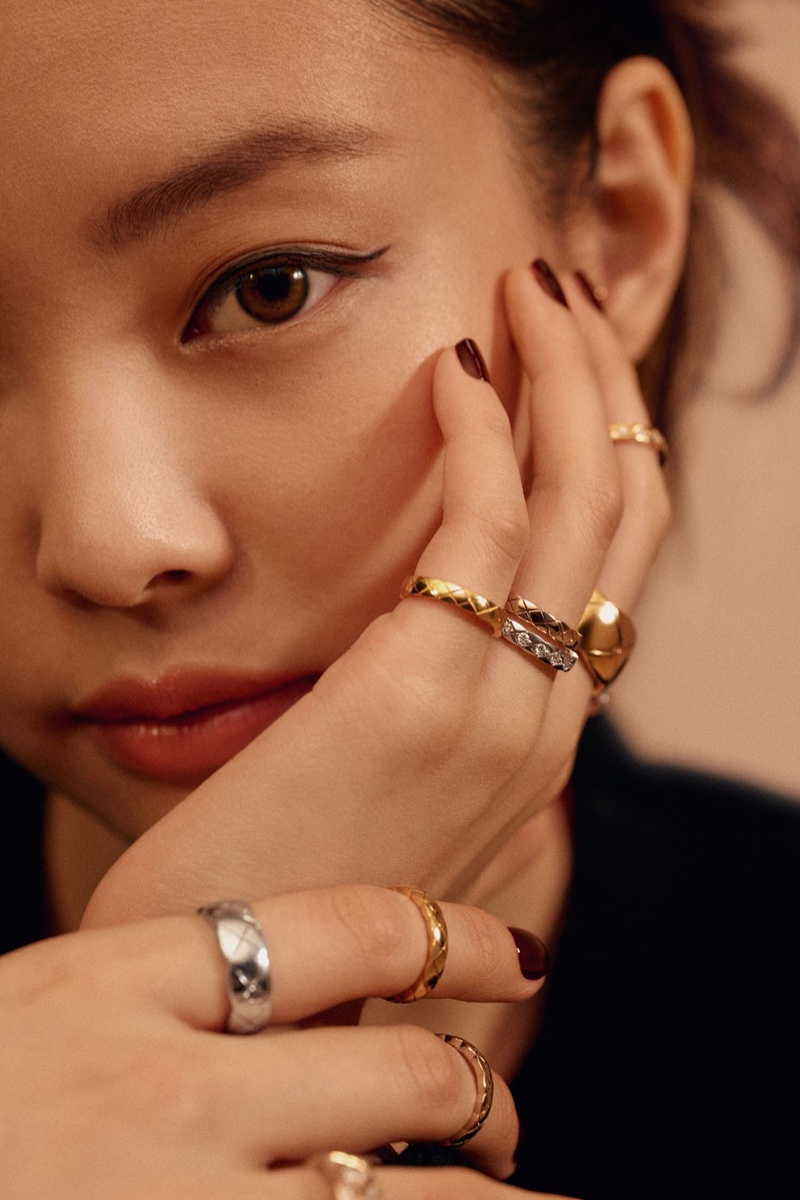 Jennie face Chanel Coco Crush fine jewelry rings