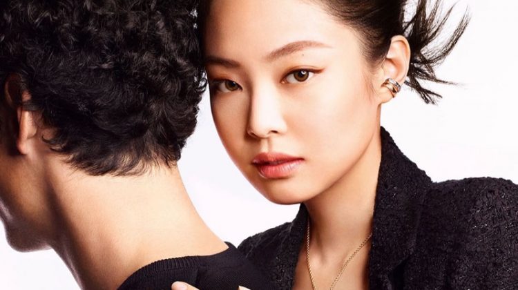 See More Photos of Jennie in Chanel’s Coco Crush Jewelry