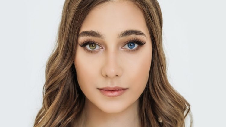 Trying Color Contact Lenses To Change Your Look