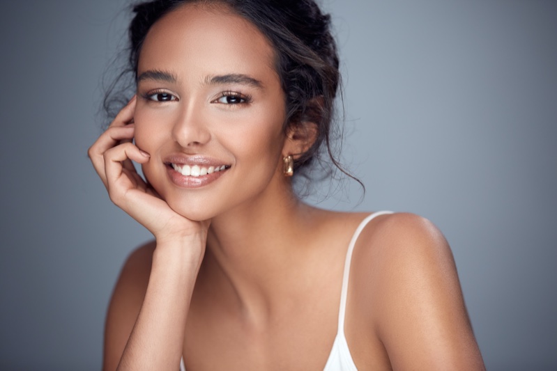 Smiling Brunette Woman Healthy Teeth