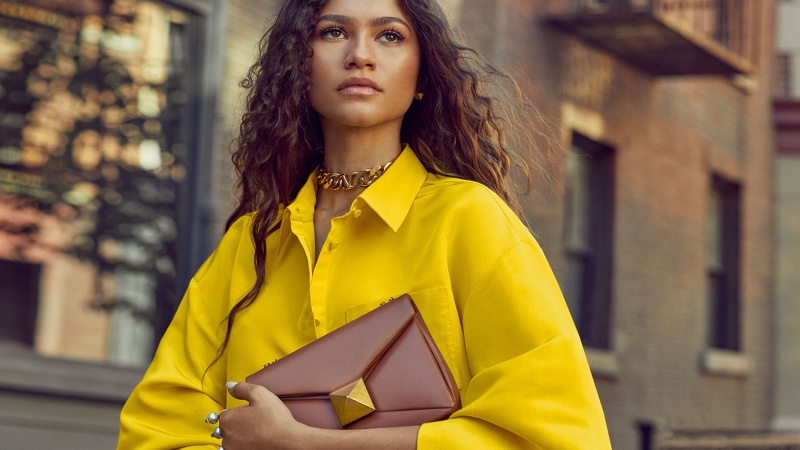 Zendaya Valentino One Stud Bag 2022 Campaign