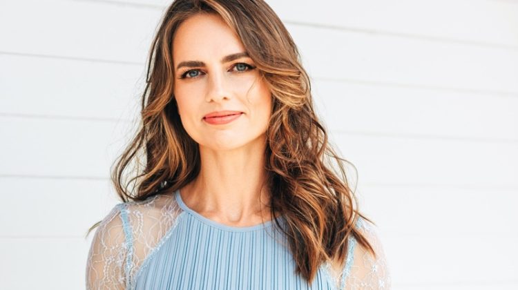 How The Mother Of A Bride Should Dress: 6 Dress Design Ideas