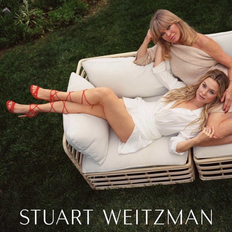 Kate Hudson Mother Goldie Hawn Stuart Weitzman