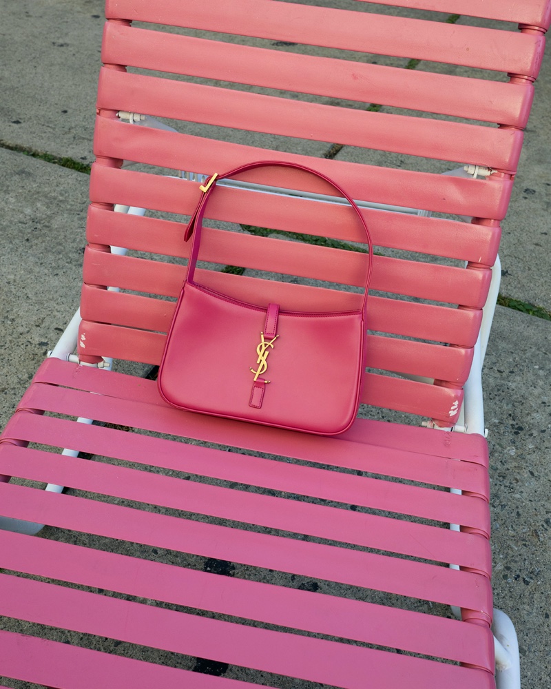 Saint Laurent Le 5 à 7 pink hobo bag 2022