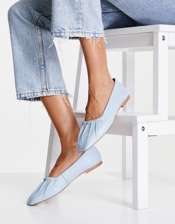 Topshop Libby ruched flat leather shoe in blue-Blues