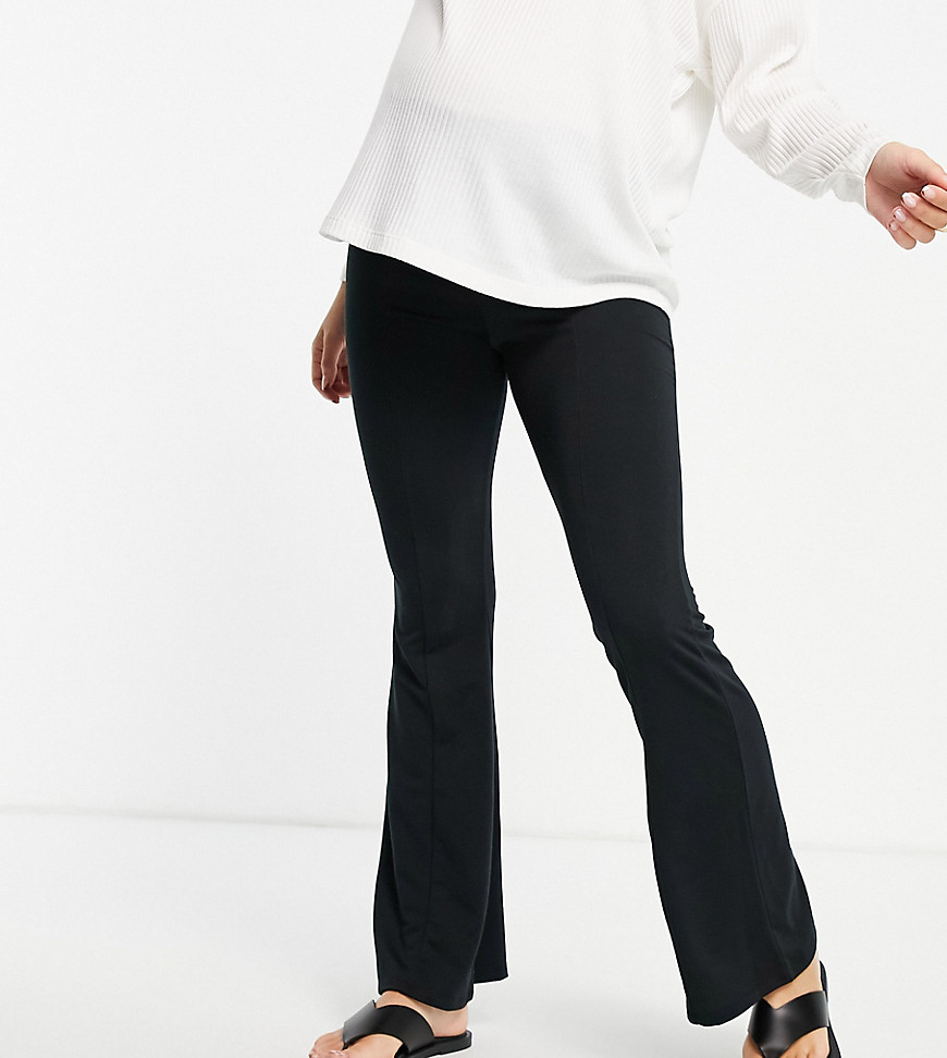 Topshop Maternity flared pant in black | Fashion Gone Rogue