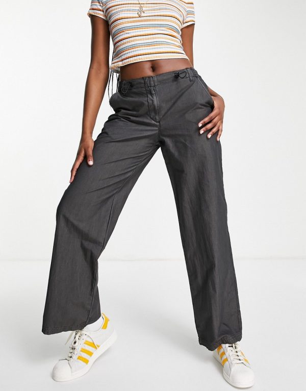 Topshop low rise wide leg nylon cargo pant in gray-Grey