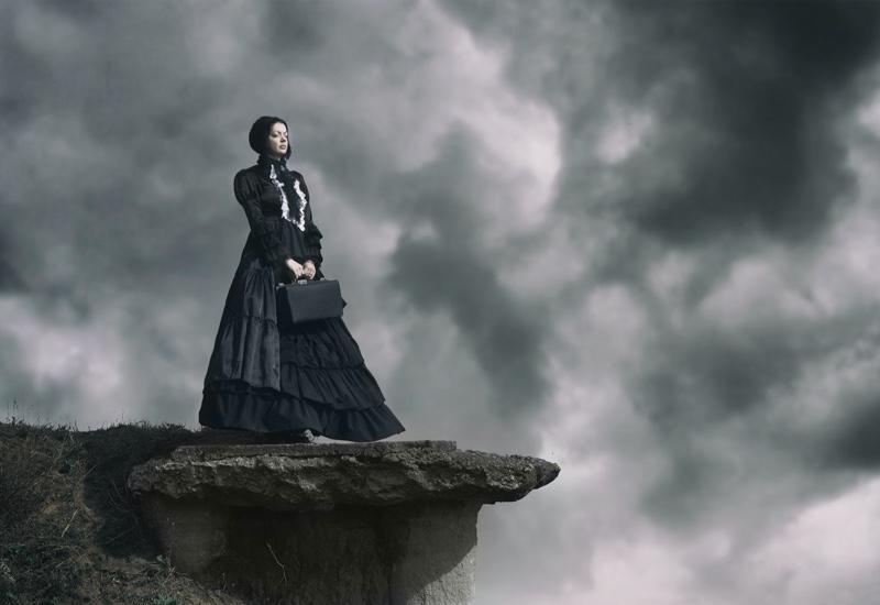Victorian Gothic Woman Cliff Black Dress