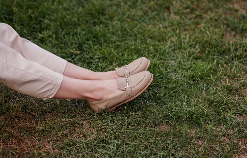 Woman Beige Moccasin Shoes