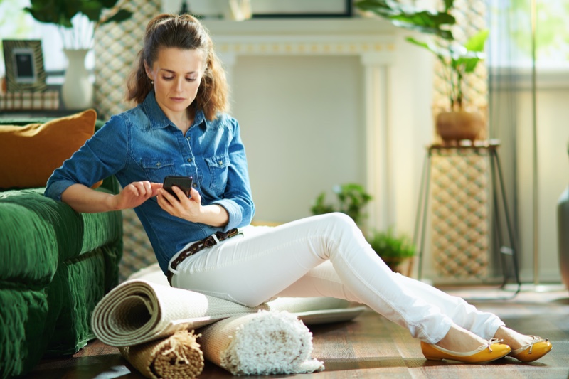 Casual Outfit Woman Sitting Rolled Up Rugs Ballet Flats