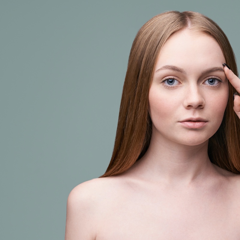 Redhead Model Minimal Makeup