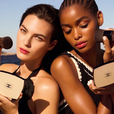 Vittoria & Blesnya Soak Up the Sun in Chanel Les Beiges Summer 2022 Makeup Chanel Les Beiges Makeup Summer 2022 Campaign