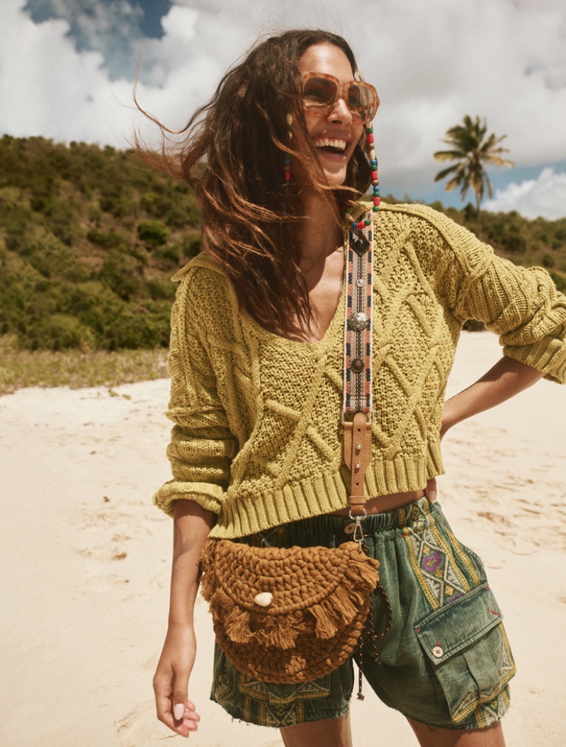 Jessica & Rachel Embrace Free People's Beach-Ready Styles