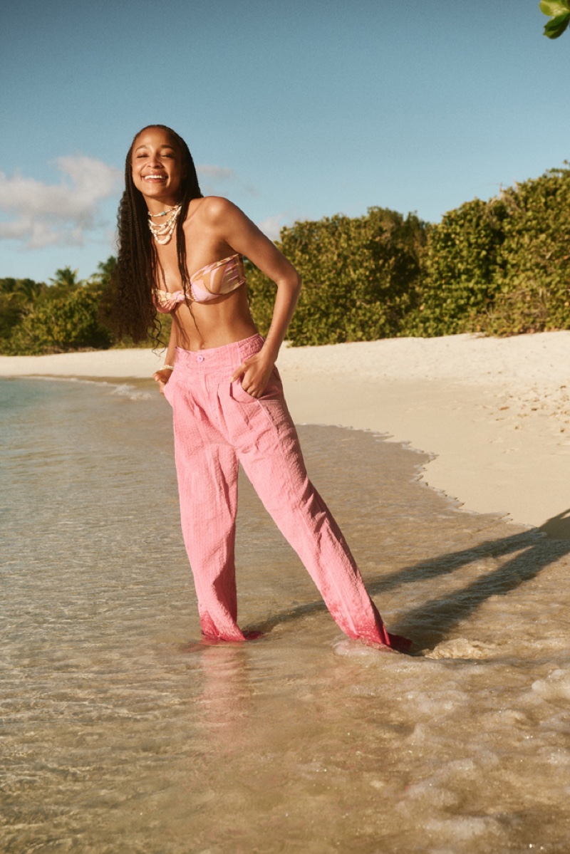Jessica & Rachel Embrace Free People's Beach-Ready Styles