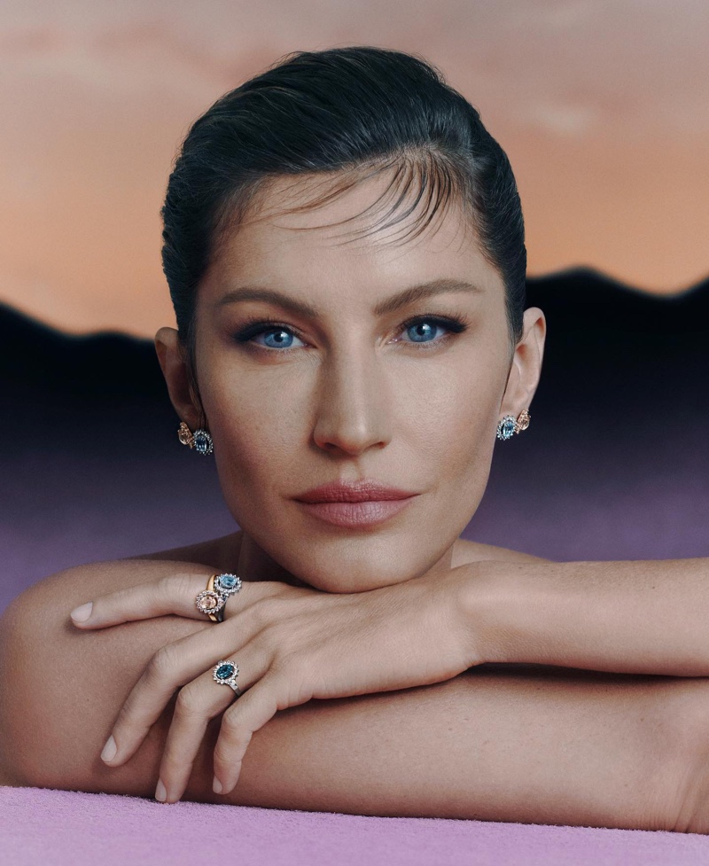 Gisele Bundchen Face Vivara Mother's Day 2022