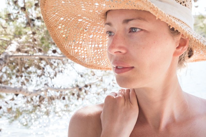 Woman No Makeup Sun Straw Hat