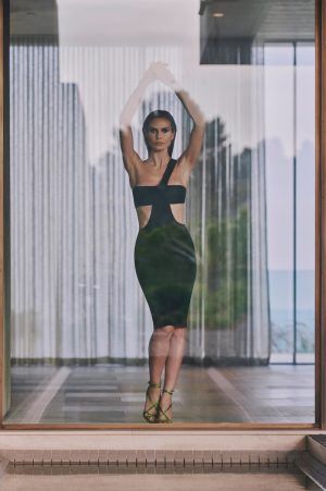 Heidi Klum Dundas Resort 2023 Collection Photoshoot
