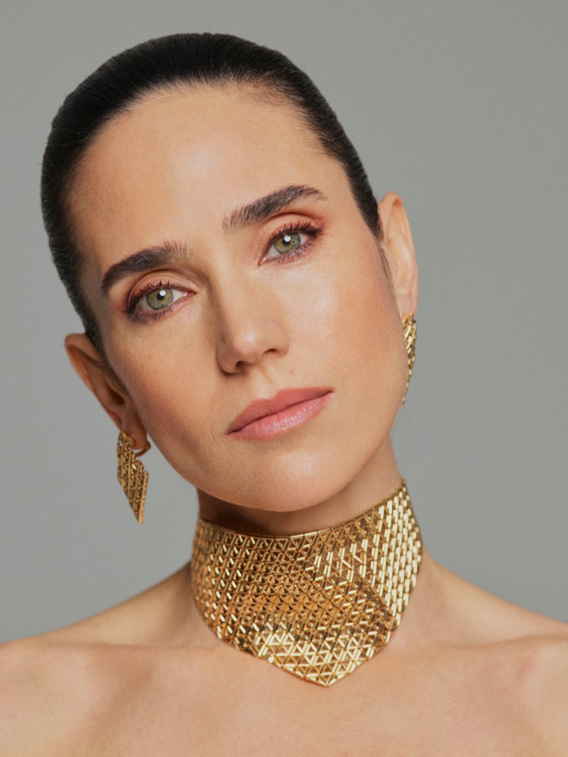 Jennifer Connelly Gold Jewelry