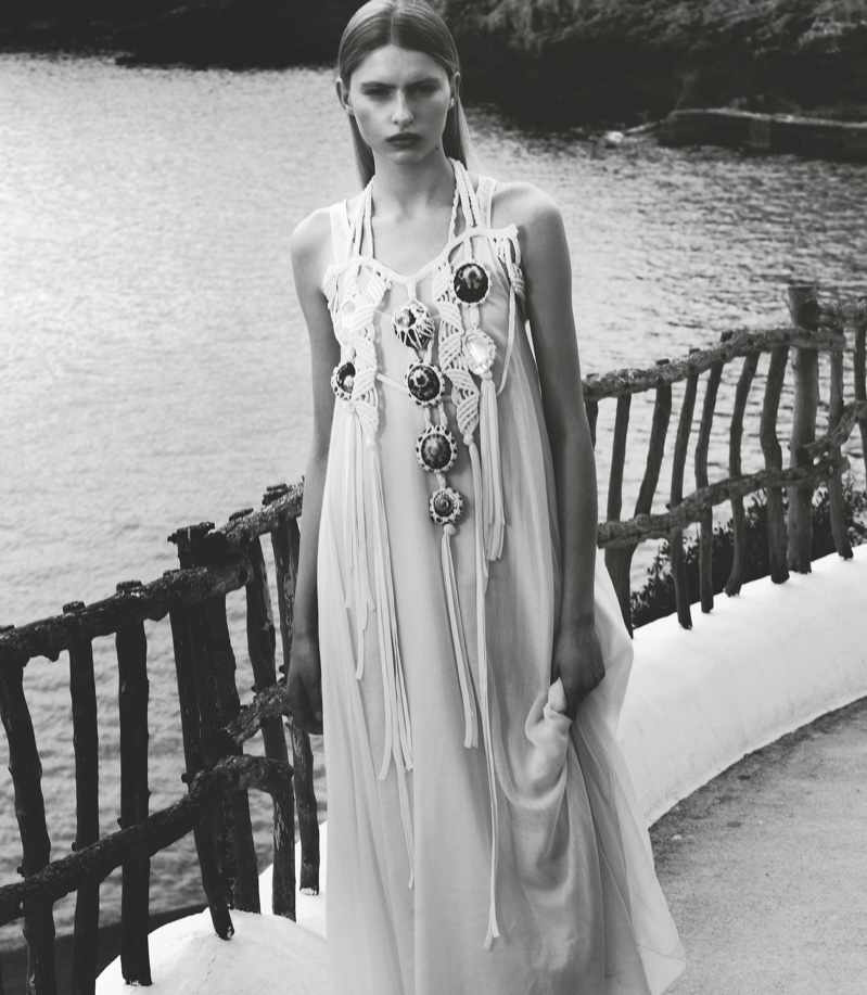 Olga Holinka Models Warm Weather Fashion for InStyle Spain