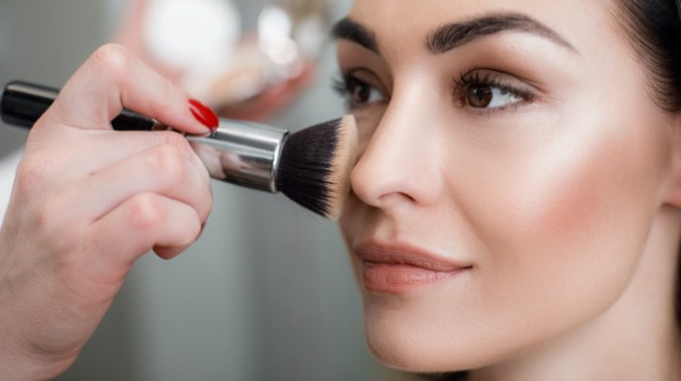 How to Pick & Use Bronzer