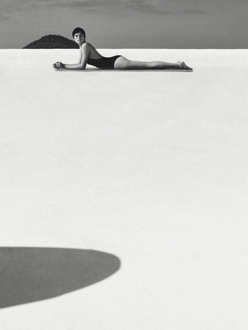 Touch of Sun: Cara Taylor Models Zara Home Beach Collection