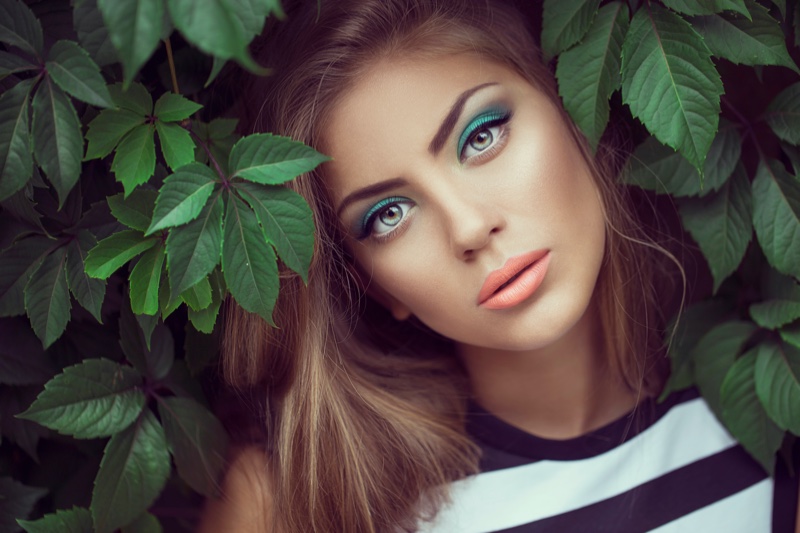 Green Eyes Contacts Beauty Makeup Blue Eyeshadow