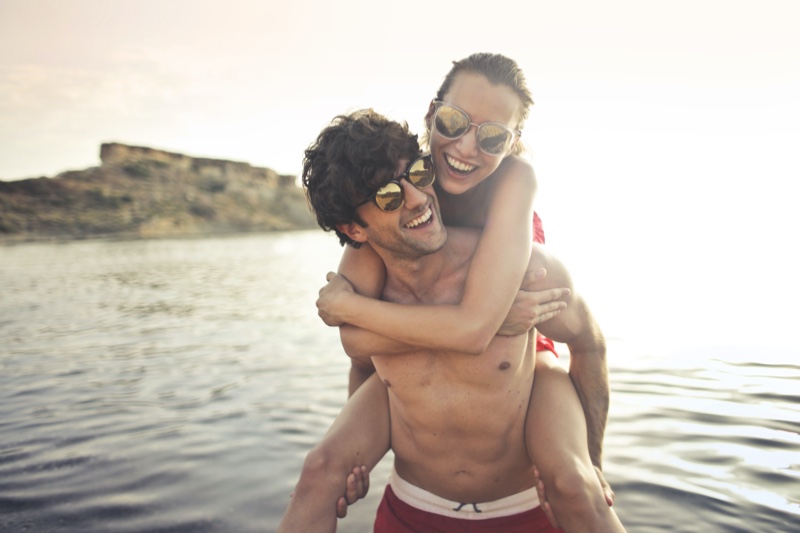 Happy Boyfriend Girlfriend Sunglasses Water