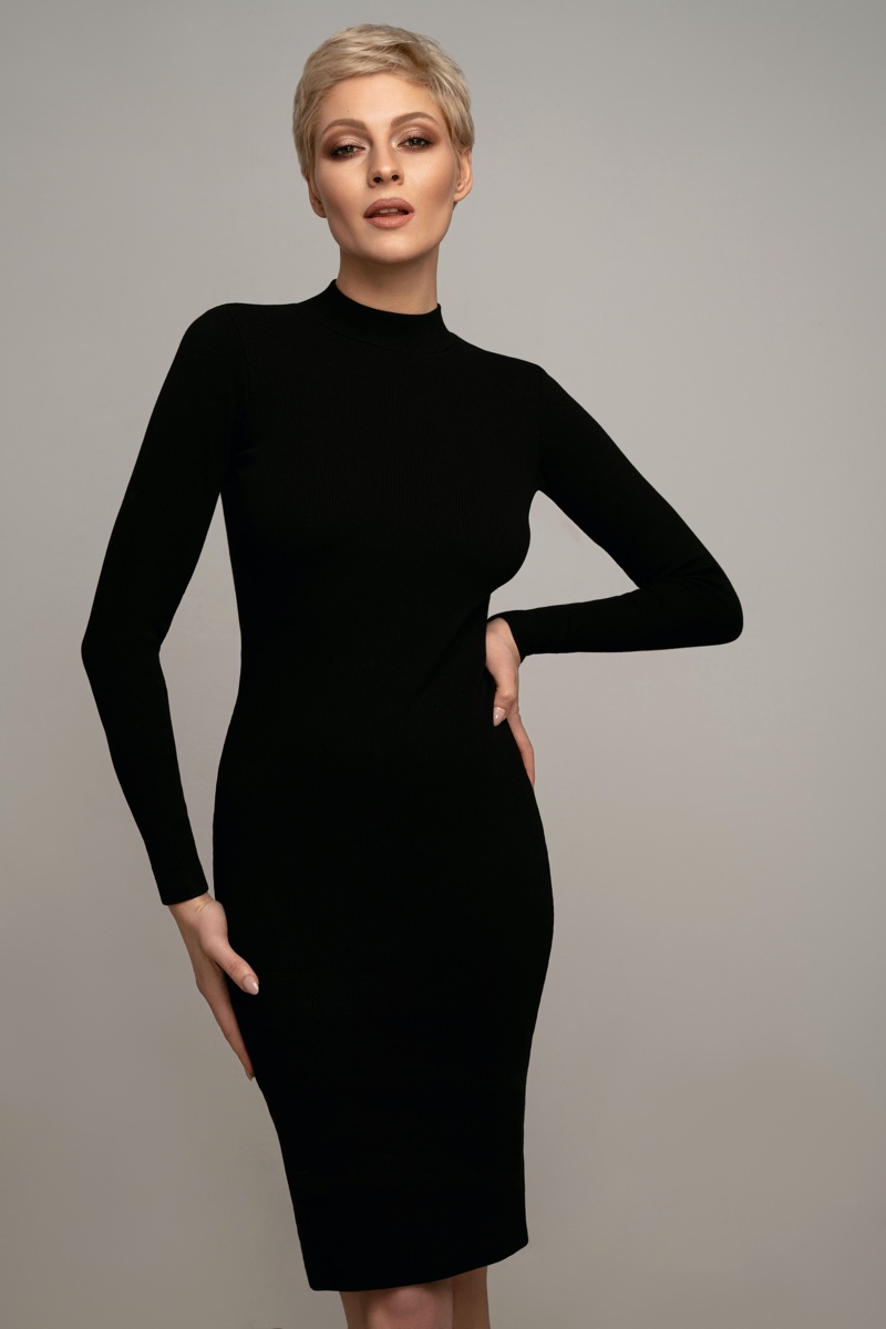 Model Black Long Sleeve Midi Dress