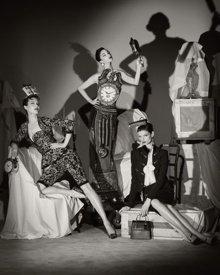 Moschino Goes Classic With Fall 2022 Campaign Moschino Fall 2022 Campaign Photo
