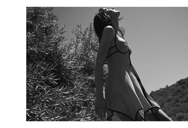 Andrea Jadranka Embraces Late Summer Fashion for Vogue Turkey