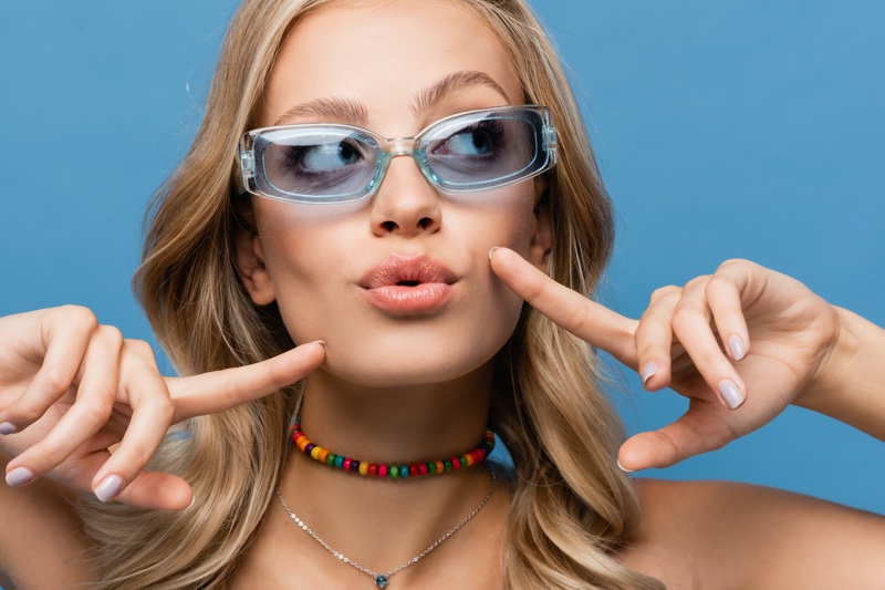 Closeup Blonde Blonde Model Blue Sunglasses Beaded Necklace Trendy