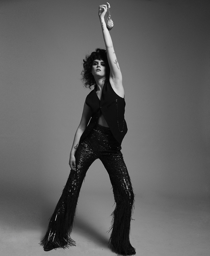 Kristen Coffey Embraces Rebellious Fashion for M Magazine Milenio