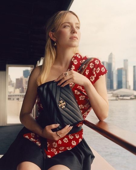 Sydney Sweeney Models Tory Burch's Must-Have Bag in New York City Sydney Sweeney Tory Burch Kira Bag Campaign